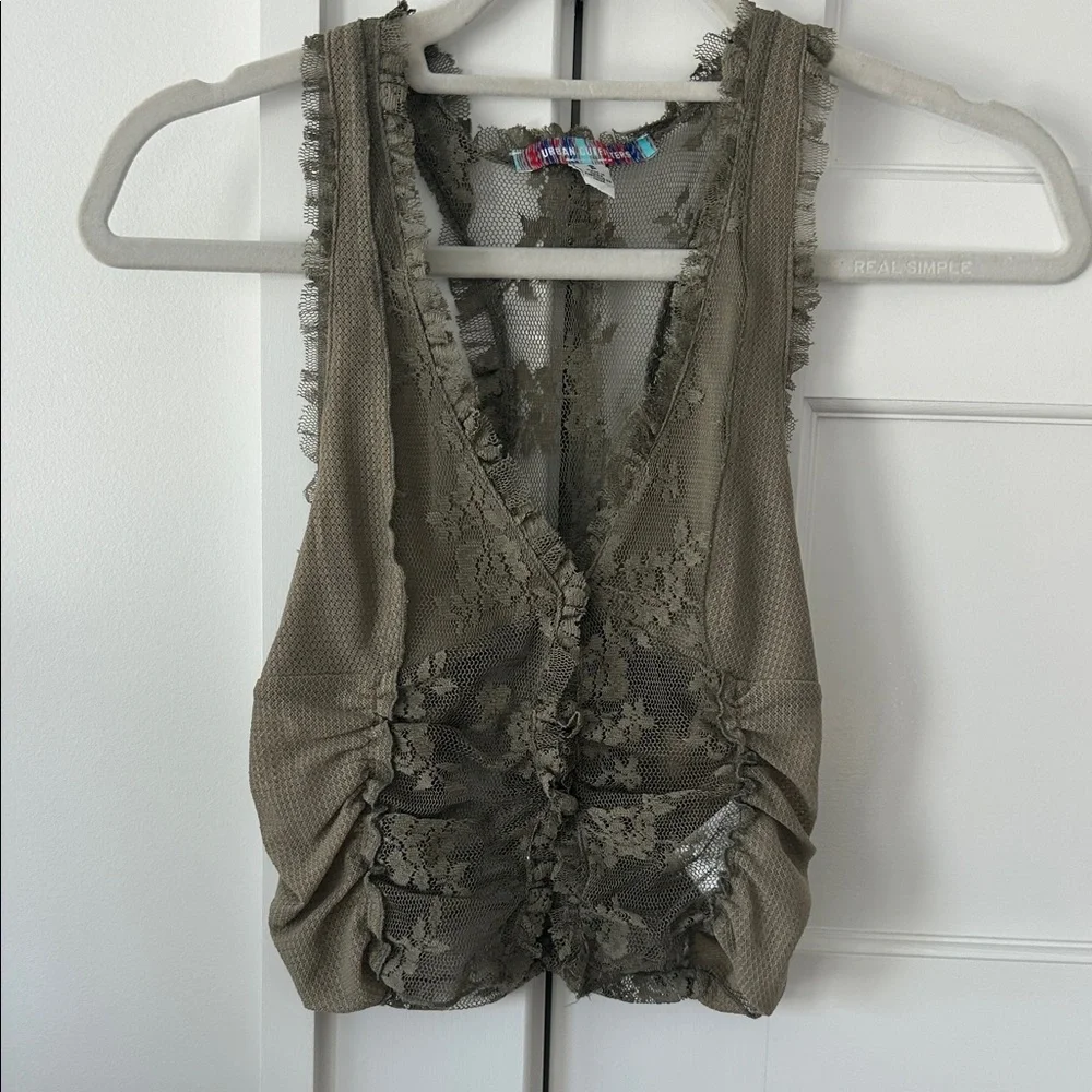 Urban Outfitters Olive Lace Camisole with covered button super pretty! Small - Picture 1 of 8